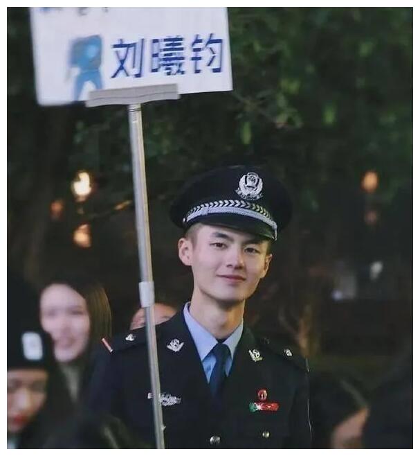 守护解放西刘曦钧