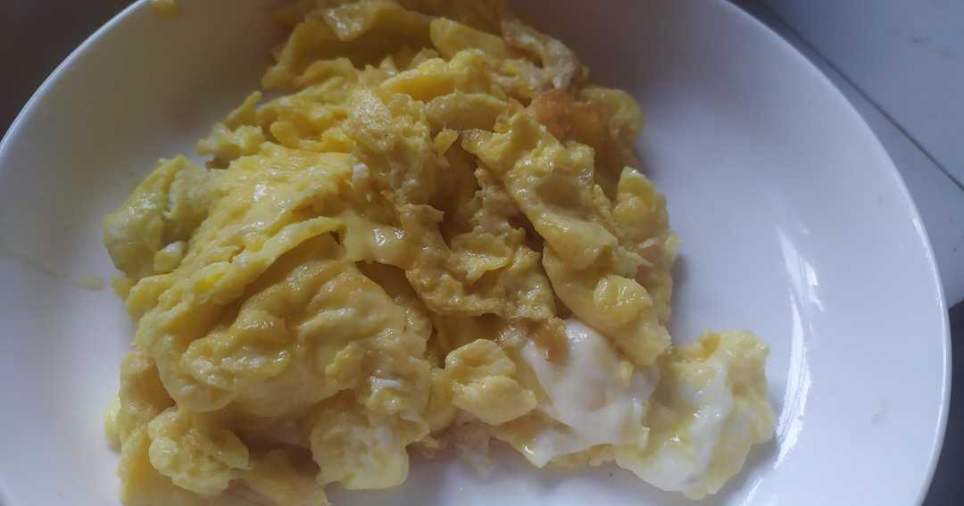 虾仁胡萝卜炒蛋口感软嫩鲜香可口味道很不错