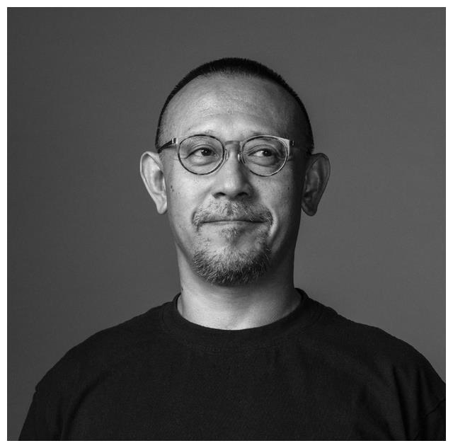 姜文给娃取名"姜次郎"遭网友批判,姜文霸气反击:有空多读点书