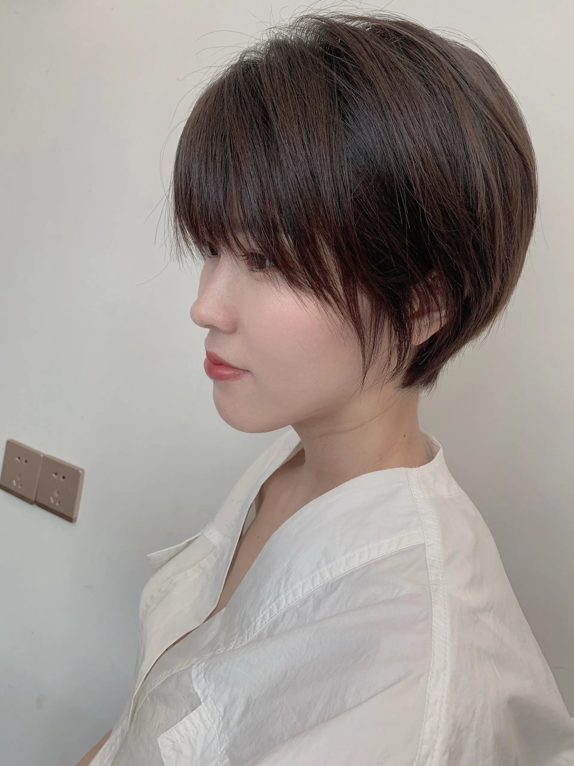 夏天来了是该剪款短发了清爽时尚还洋气