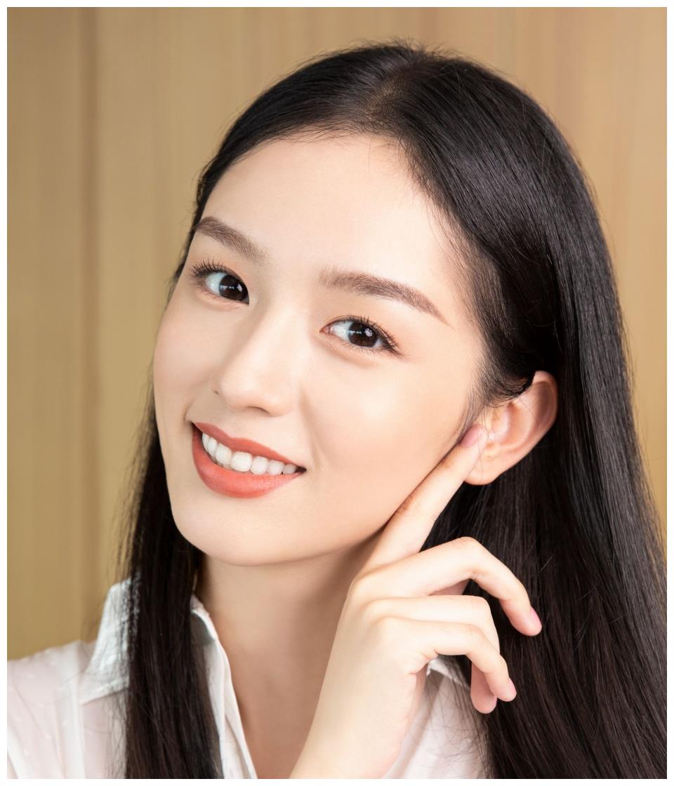 北京电影学院美女周也