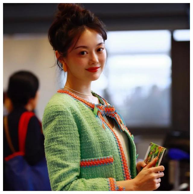 从网红鼻祖到嫁入豪门,晚晚的上位史堪比邓文迪|_新浪财经_新浪新闻