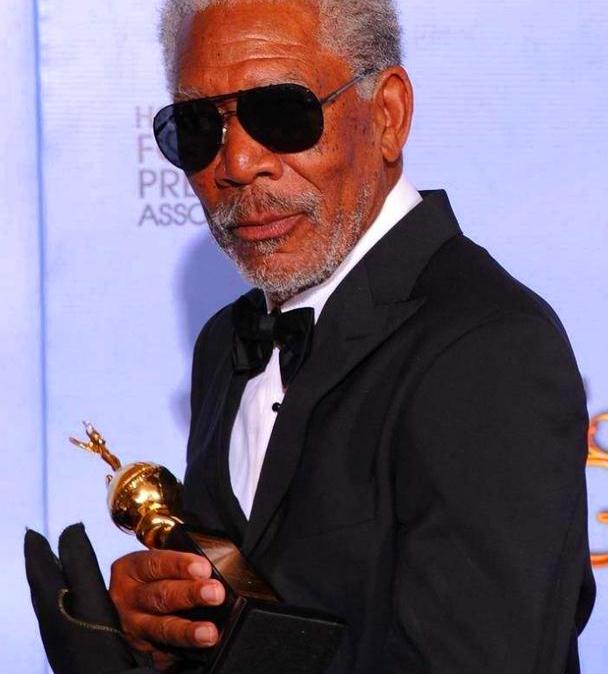 "老戏骨"摩根·弗里曼人设崩塌,到老晚节不保,竟是因为这件事