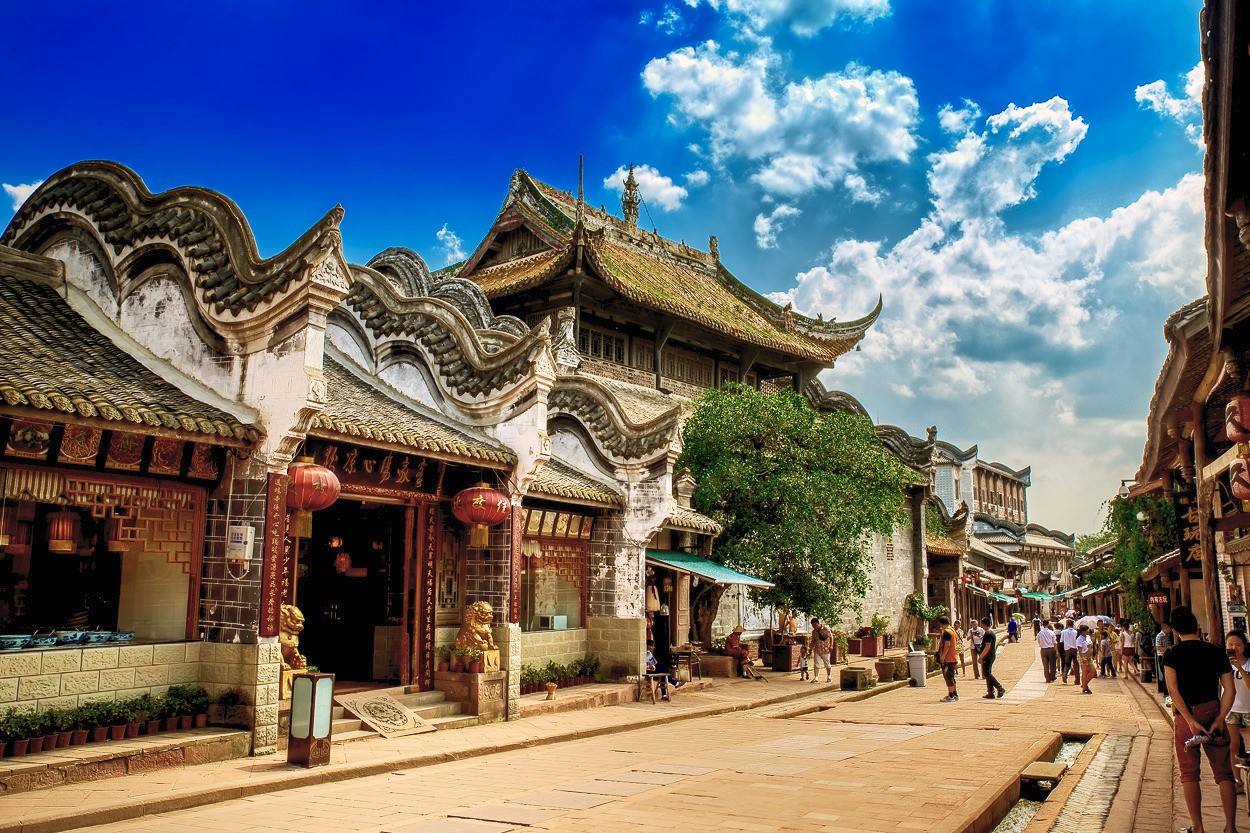意想不到,在成都周边还有这么安静的古镇,适合这季节旅游