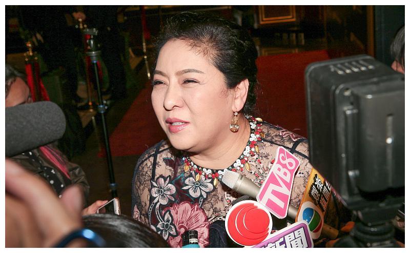 陈岚谈老公向华强我带他回家家人却反我们交往