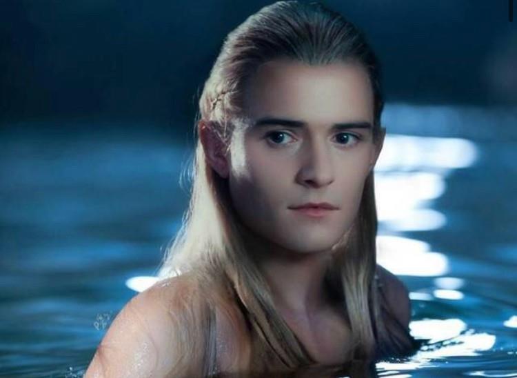 精灵王子变身惹火奶爸背心短裤大秀肌肉网友帅哥带娃有么帅