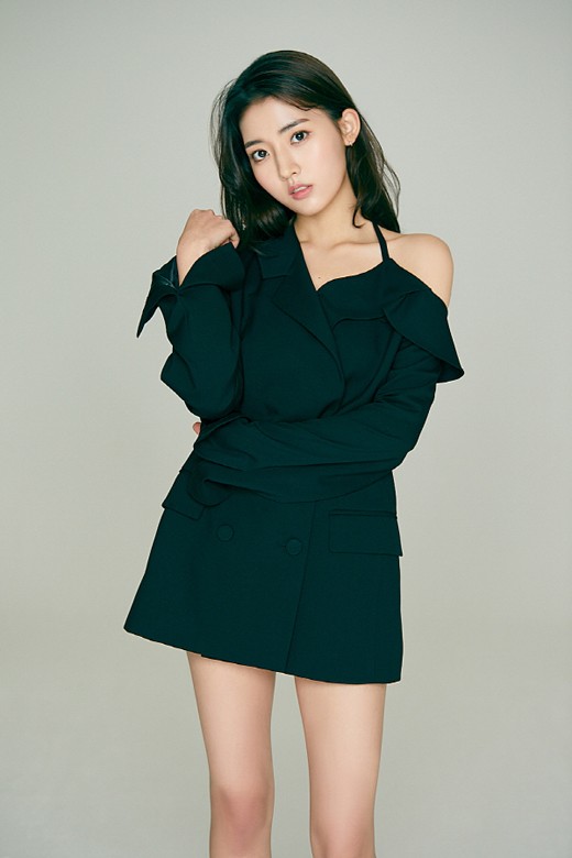 韩国女艺人郑多彬公布近照秀出众美貌