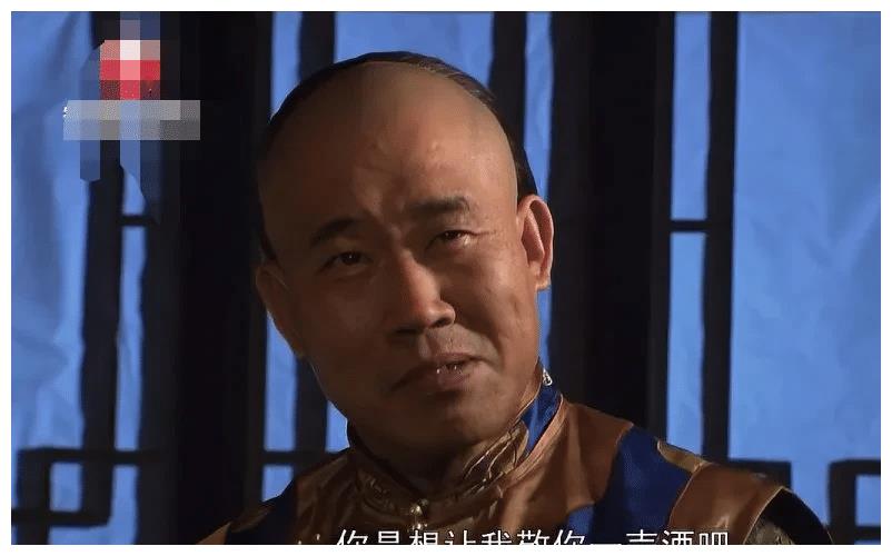 拍《大宅门》时,杜旭东需要被陈宝国按着"喝尿",为此连呛数口