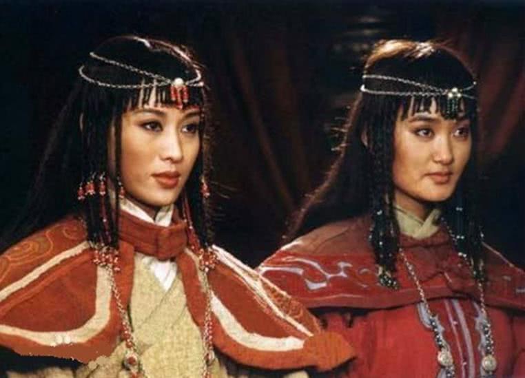 还有就是乃蛮部的首领太阳汗的妃子古儿别速,本来是他父亲的妃子,在老