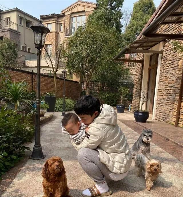 奥运冠军邹凯,首位五金获得者退役后娶体操女神,家中豪宅曝光