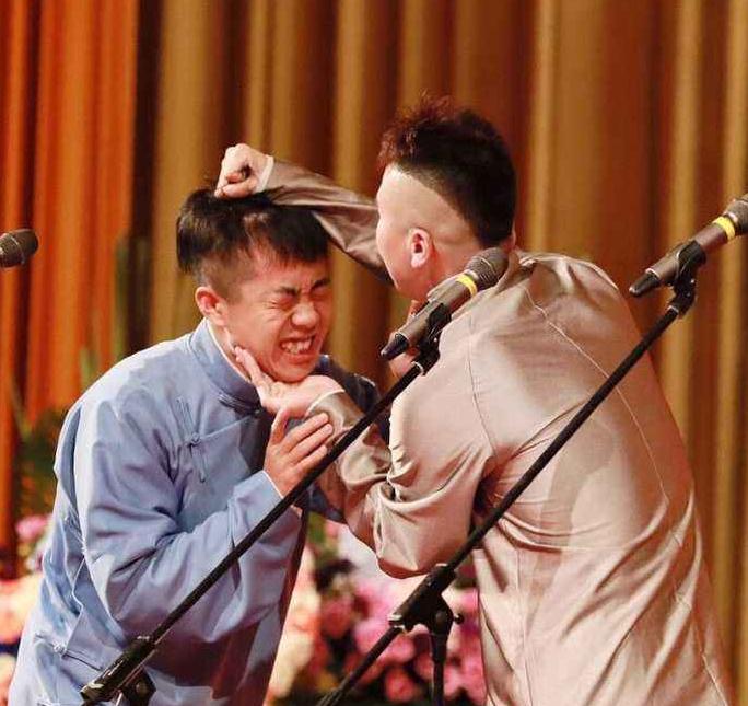 在德云社内有一位黑天看不着的相声演员黑照最多的张九龄