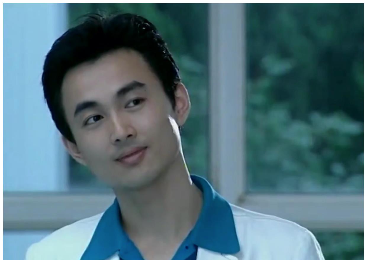 再看2003年的《粉红女郎》,除了胡兵,张世,原来还有他们!