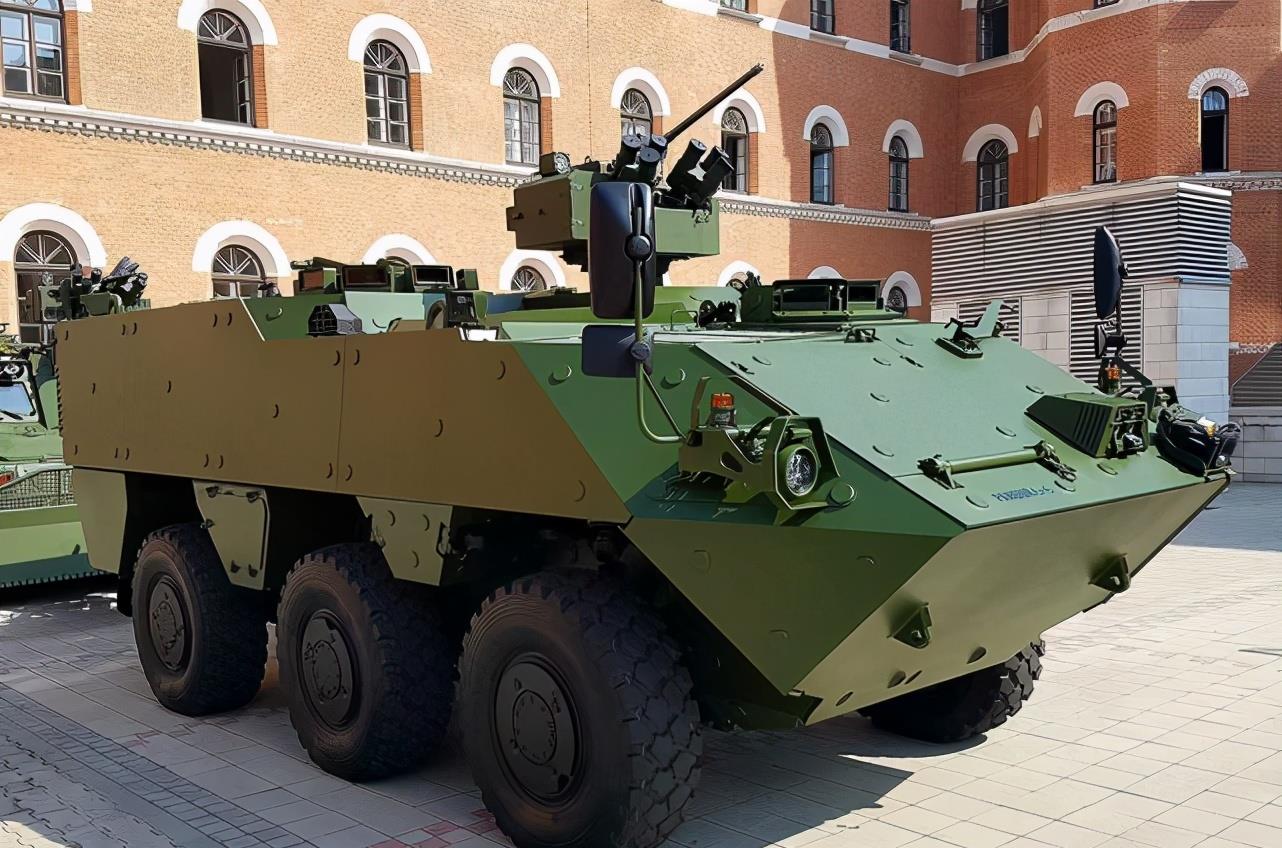 全球都有哪些军用6×6轮式装甲车? - 法国装甲运兵车 - 实验室设备网