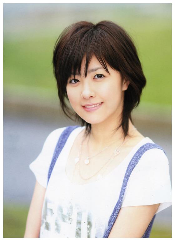 Berryz工房队长清水佐纪宣布结婚 并将于11月起退出演艺圈 财经头条 Berryz工房队长清水佐纪宣布结婚 并将于11月起退出演艺圈 财经头条
