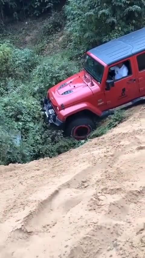 后王越野基地,这脱困技术,是车好,还是人技术好!