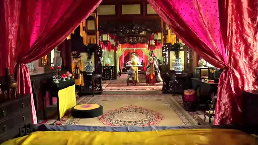 00:00 01:08 01:08 为您推荐《甄嬛传》演员大聚首!