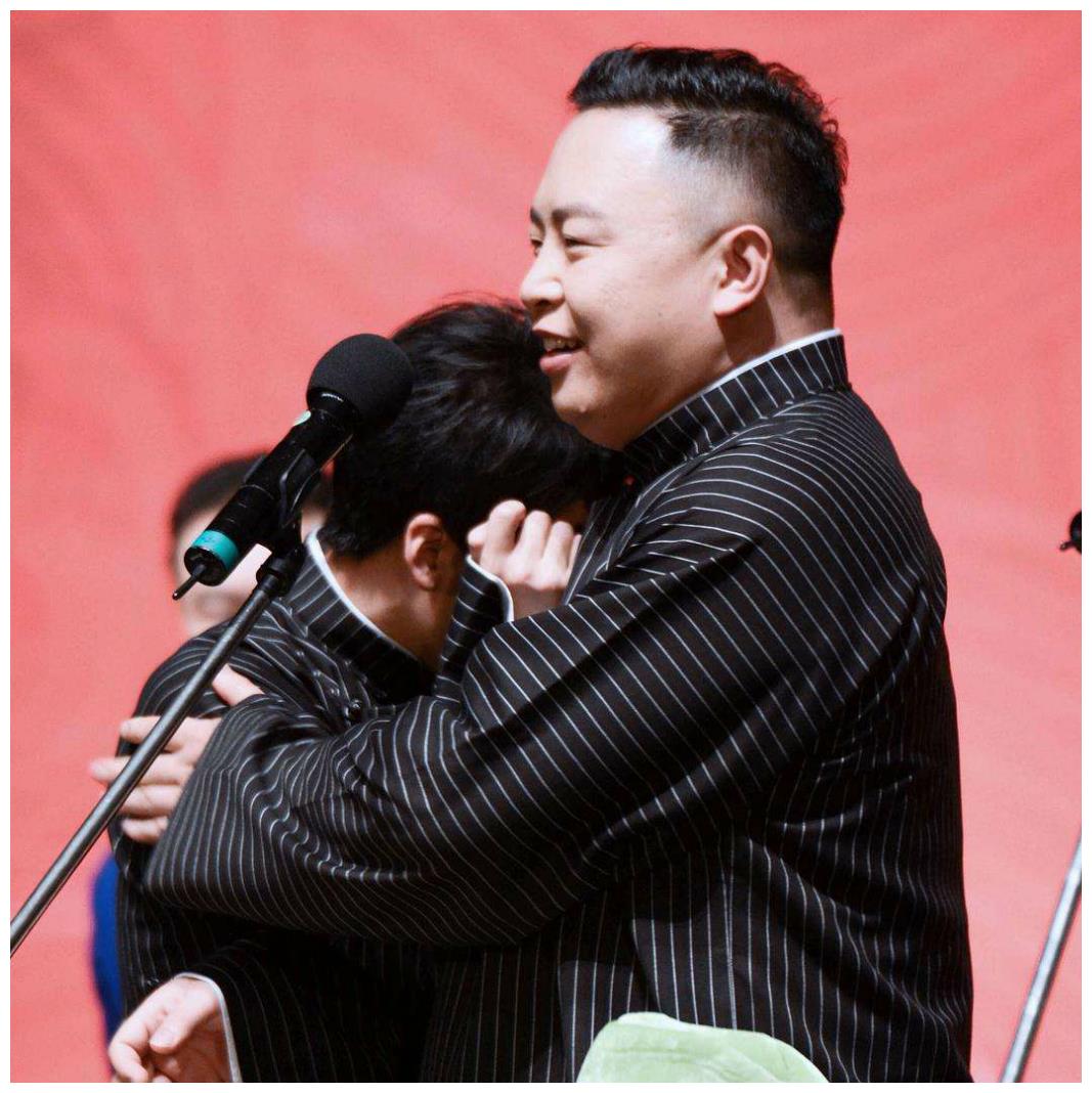 郭麒麟晒剧照阎鹤祥点赞因聚少离多两人被传或散伙