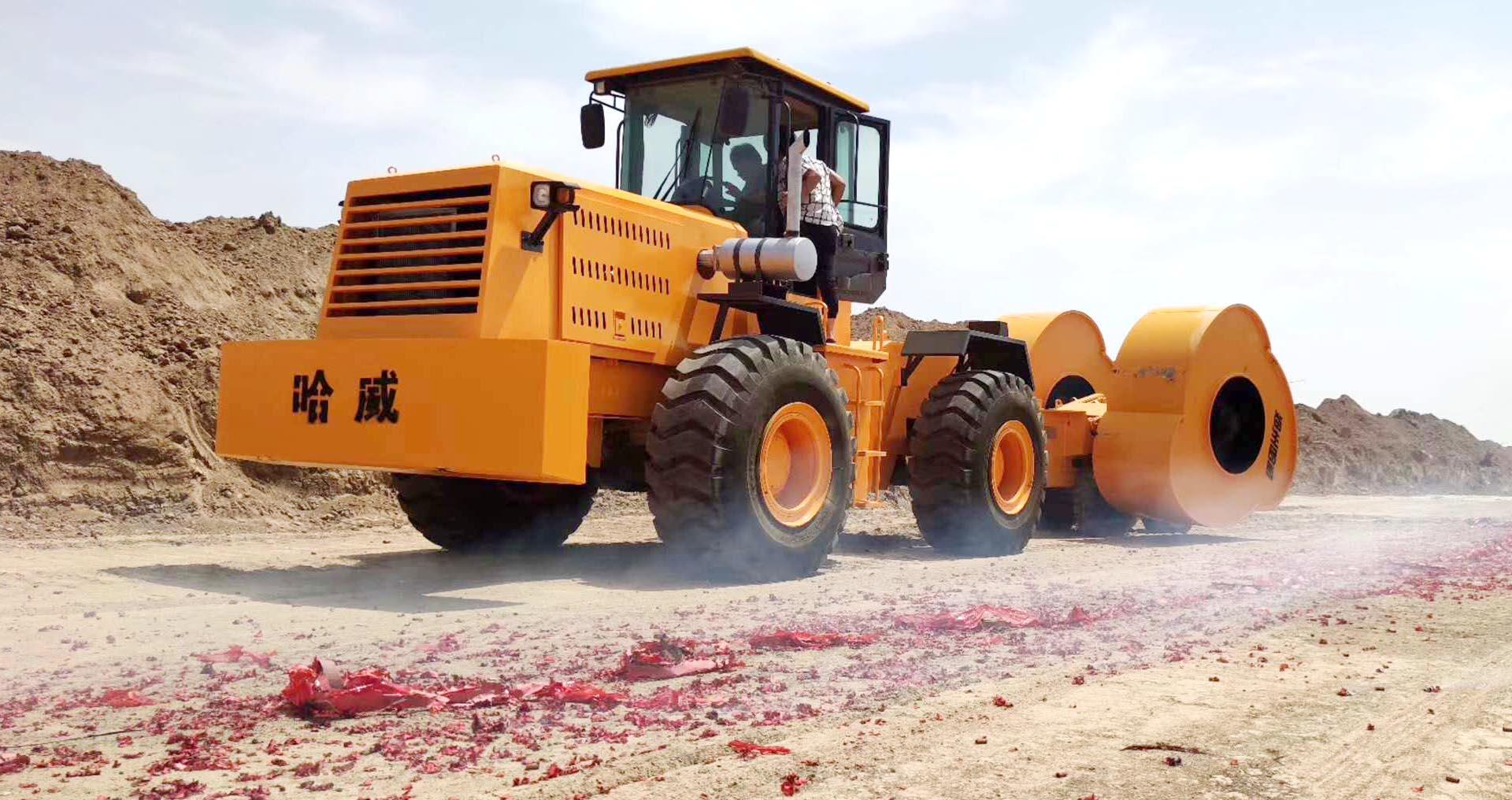 关于拖式冲击压路机牵引车型号的专业解析科普知识