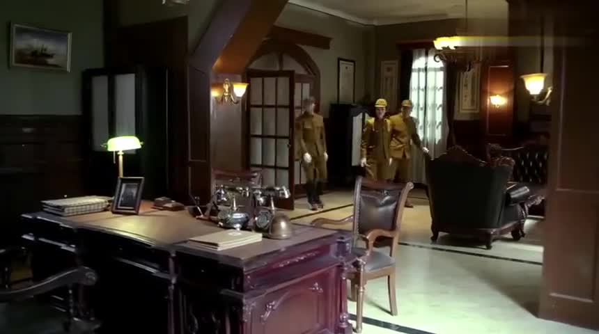 明诚顺水推舟迷惑南田洋子,曼丽看到婚纱照默默伤心