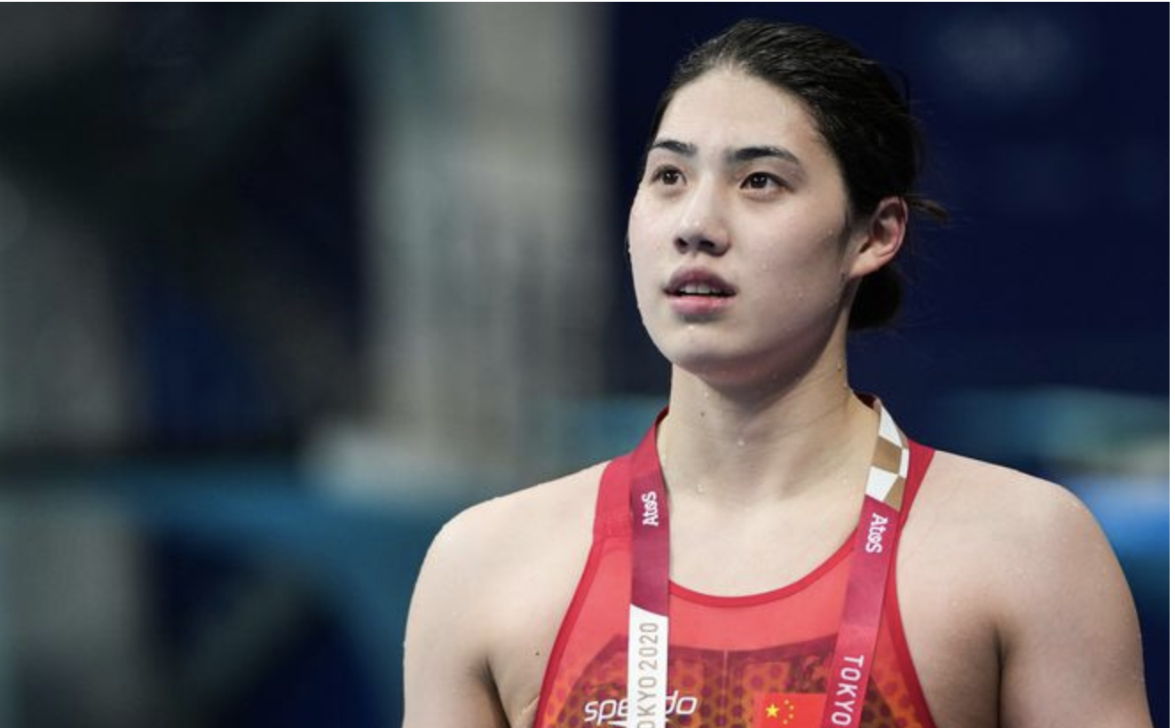 张雨霏夺得100米蝶泳银牌,加拿大华裔选手夺冠!休闲区蓝鸢梦想 - Www.slyday.coM 张雨霏夺得100米蝶泳银牌,加拿大华裔选手夺冠!休闲区蓝鸢梦想 - Www.slyday.coM