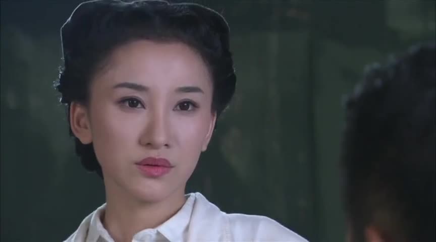 冲出月亮岛:韩雪回忆往事,不信男友已死,还要去墓地
