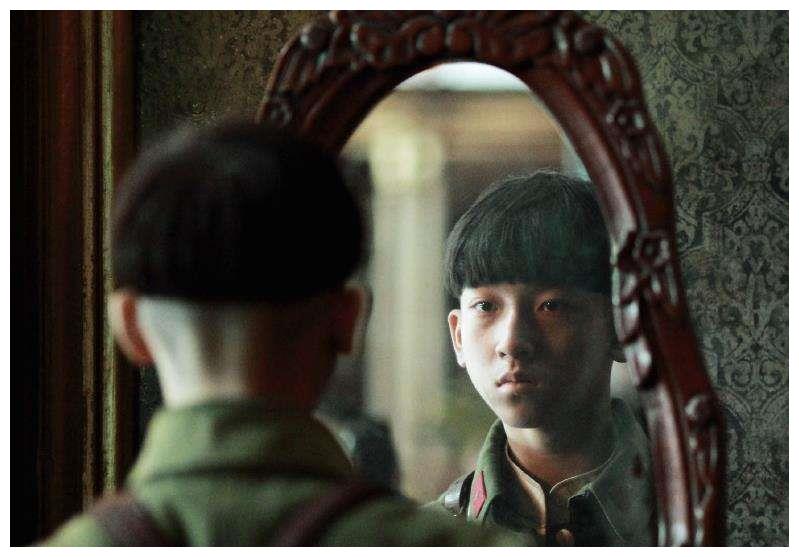 《八佰》小湖北的饰演者有多牛?看了他的在读院校:厉害了