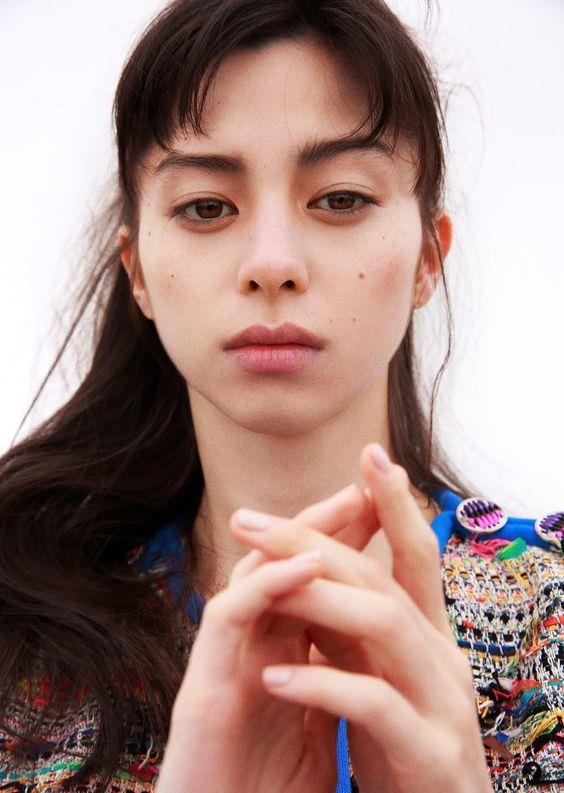 【高仿混血儿香奈儿整容】