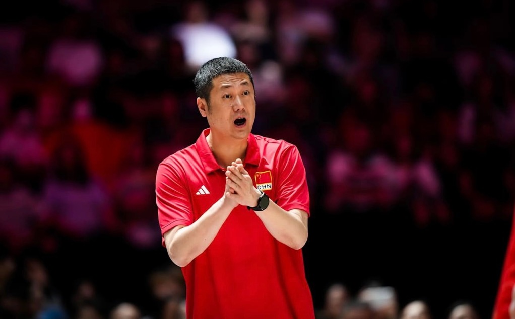 对阵日本，赵勇和教练组进步大！换人及时，又积极锻炼新人