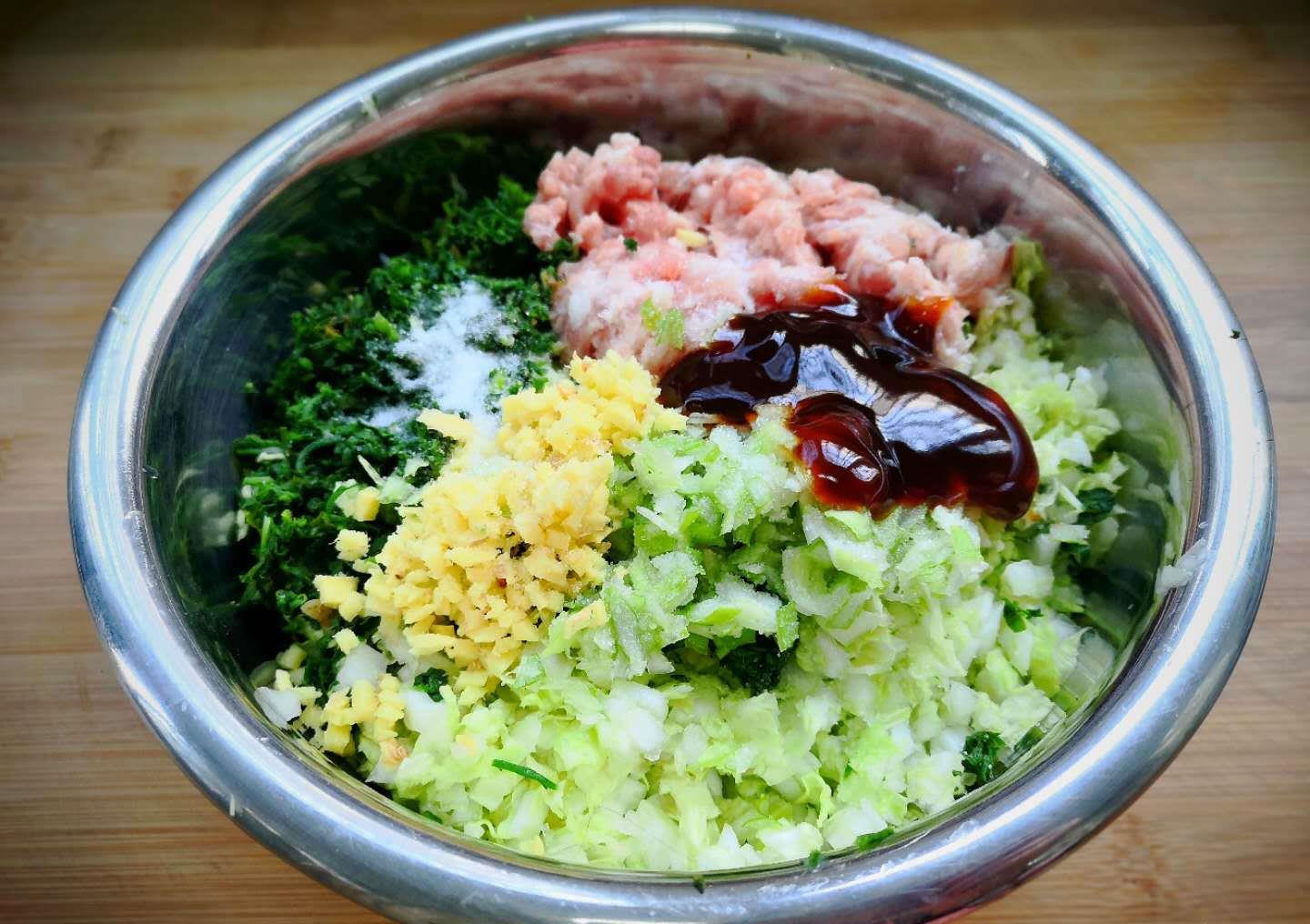 荠荠菜调饺子馅容易干怎么办?加入一些它,细嫩爽口,味道翻几倍
