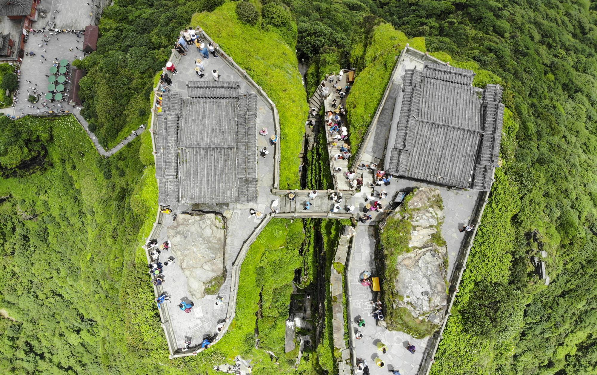 梵净山四大皇庵之一,历史悠久,位置优越