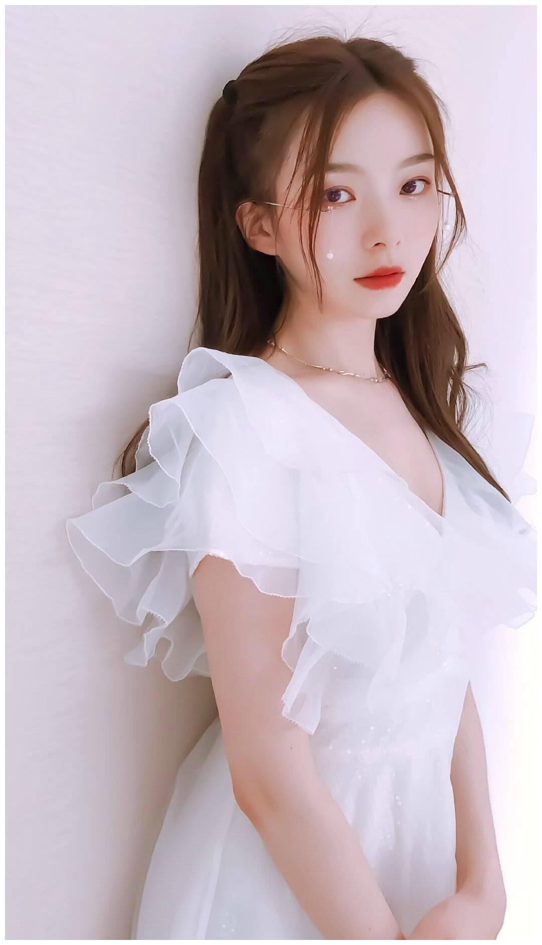 陈卓璇打电话给好闺蜜强东玥哭诉当初那番话让观众不喜欢她