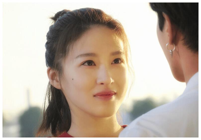 想看你微笑温情又治愈展现偶像的成长与恋爱带你真心大笑