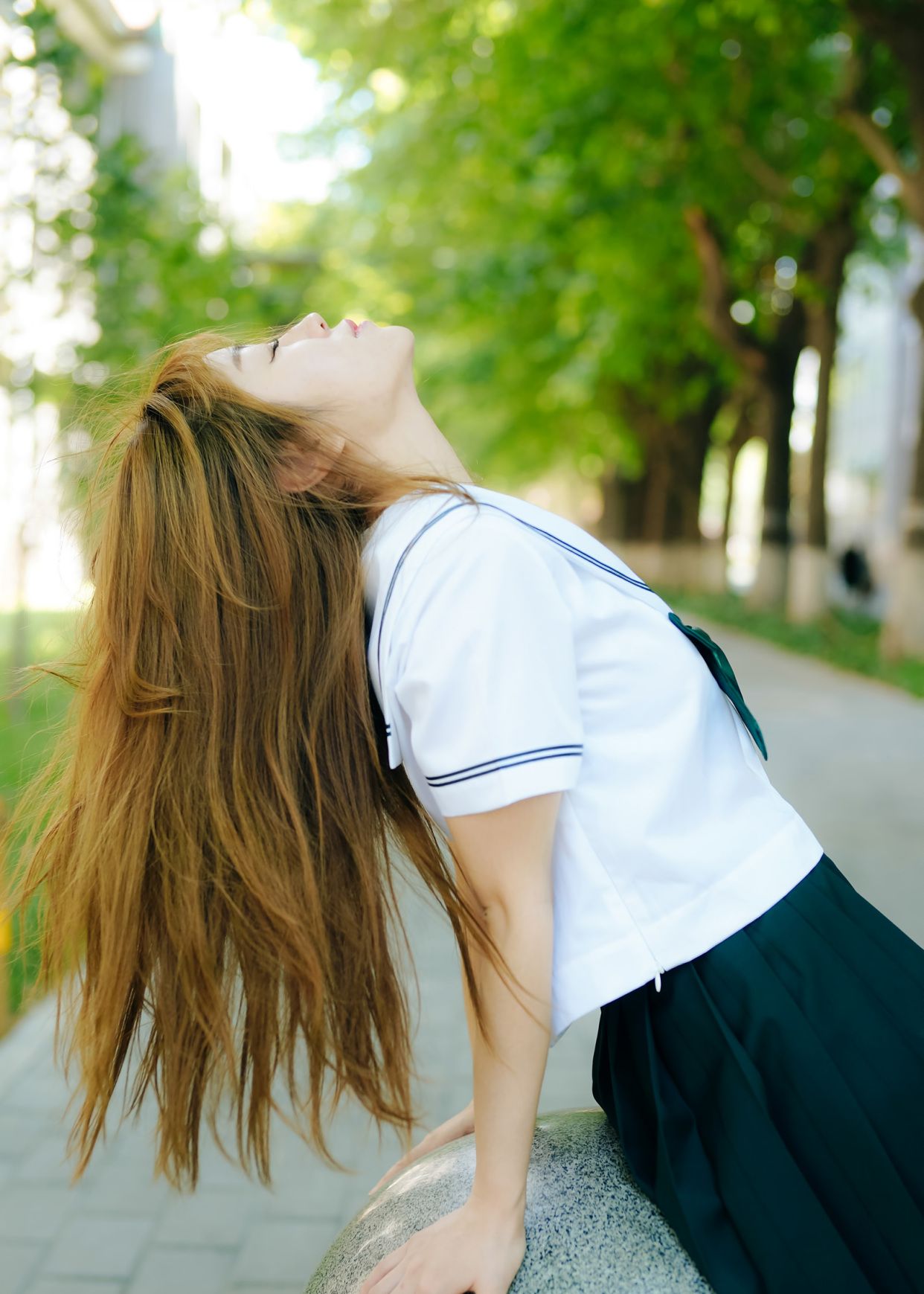 靓丽美少女学生装校园甜美写真