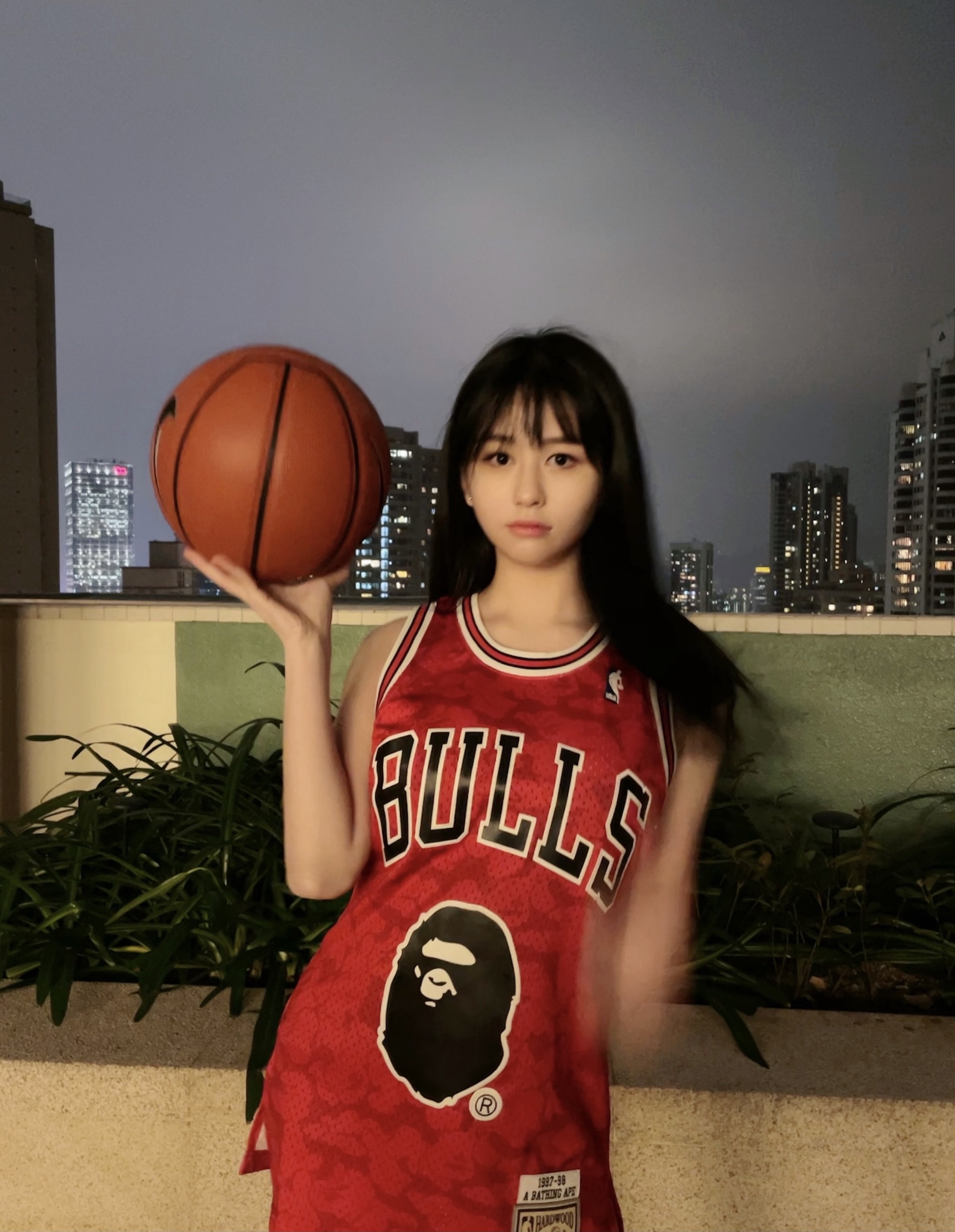 邱淑贞女儿cos赤木晴子,经典齐刘海大长腿抢镜,神还原?