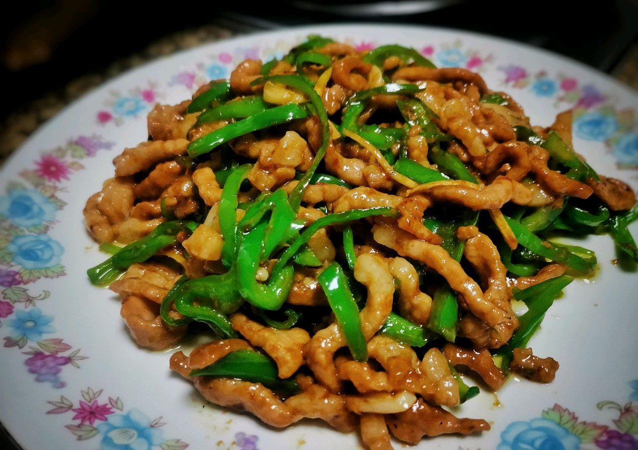 辣椒炒肉丝,经典川菜,简单方便成本低,爱吃辣的,快学起来吧__财经头条