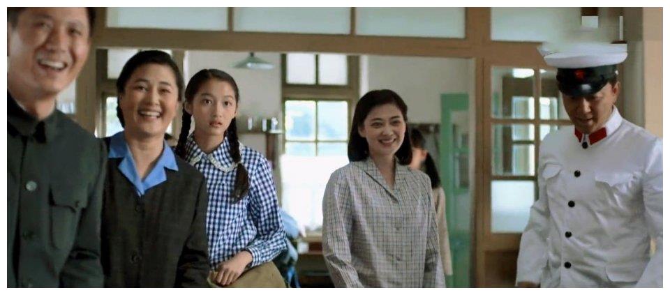 父母爱情关晓彤只出镜1集却凭三处细节成为安杰第二