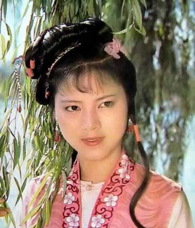 红楼梦里花袭人的结局最好?别做梦了,她活着比晴雯死了还要惨