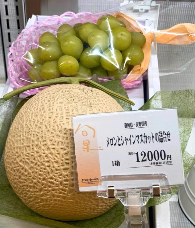 水果不是必需品而是奢侈品而且因为价格摆在那里,所以水果在日本并不