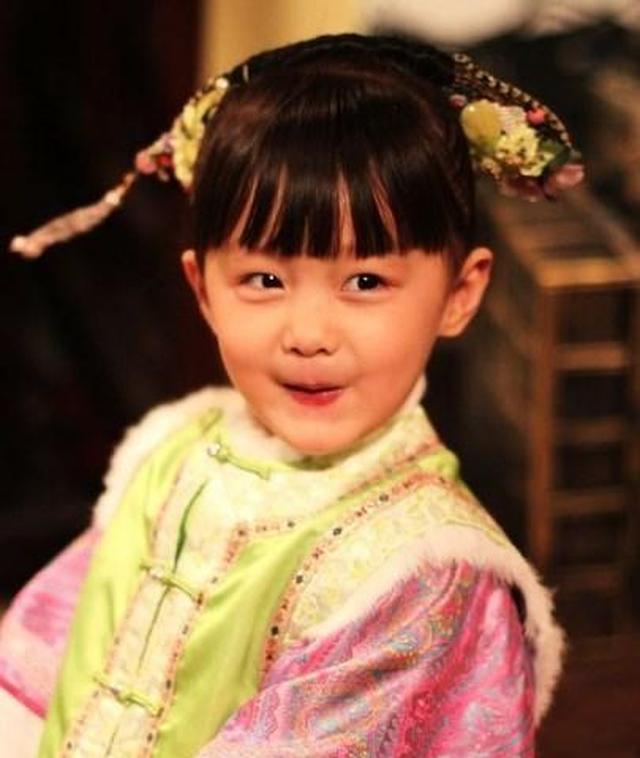 甄嬛传:温宜公主的扮演者纪姿含长大了,网友:美到认不出!