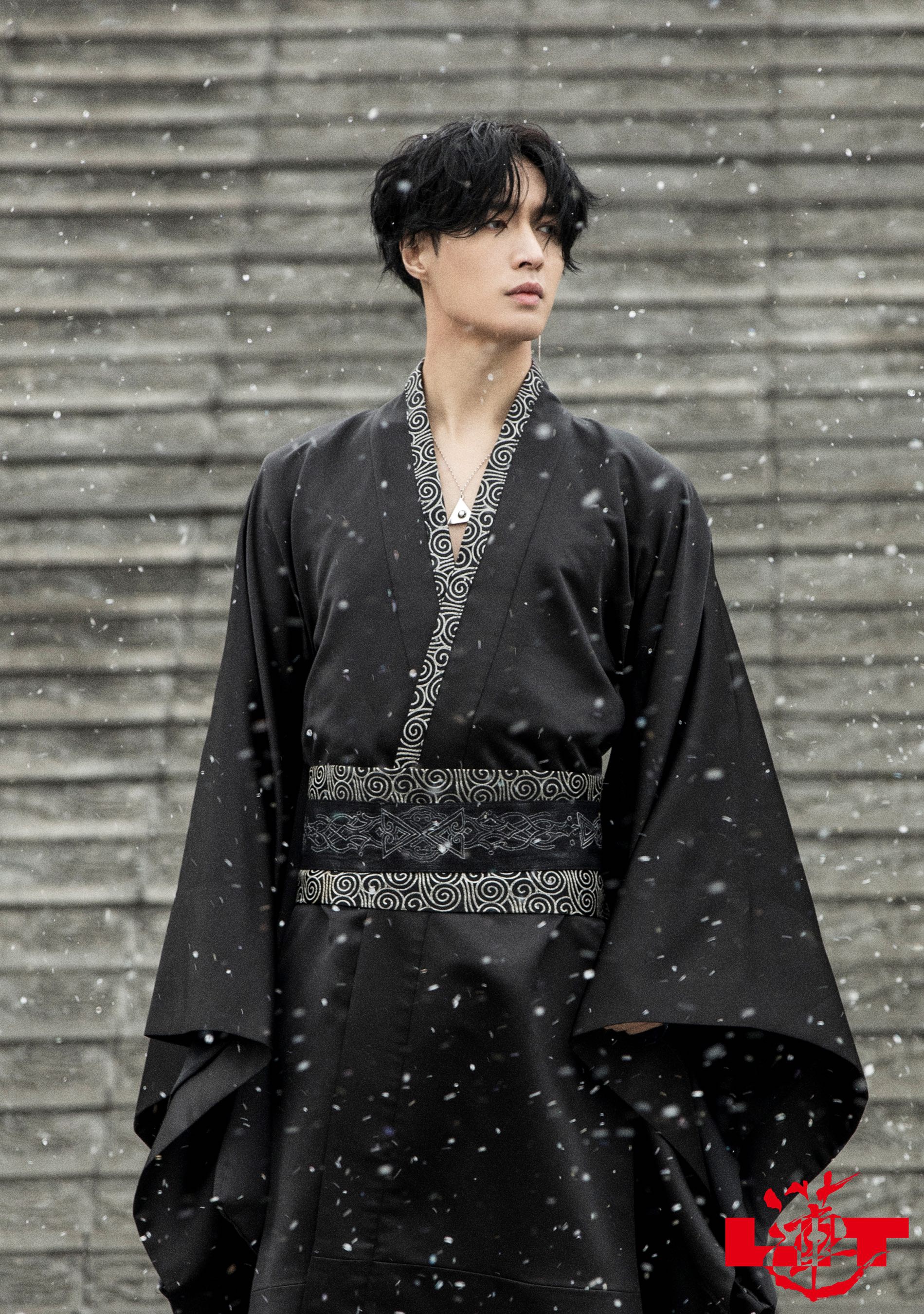 张艺兴新专辑莲正式上线原创mpop曲风打破多项纪录获肯定