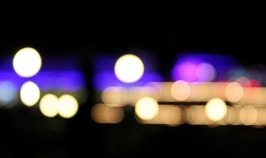 现在流行把照片“拍糊”?摄影大师手把手教你如何拍失焦摄影作品|摄影|光斑|景物_新浪新闻