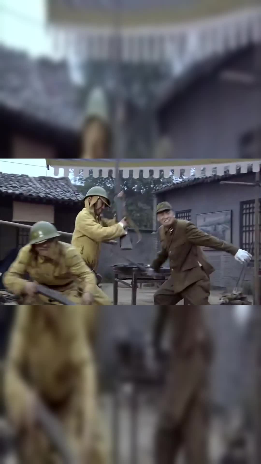 傻小子打鬼子,拿两块石头当武器,整得鬼子团团转,过瘾!