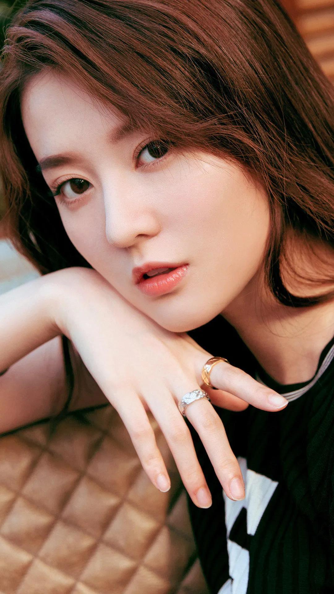 影视女演员乔欣:清纯靓丽,楚楚动人!