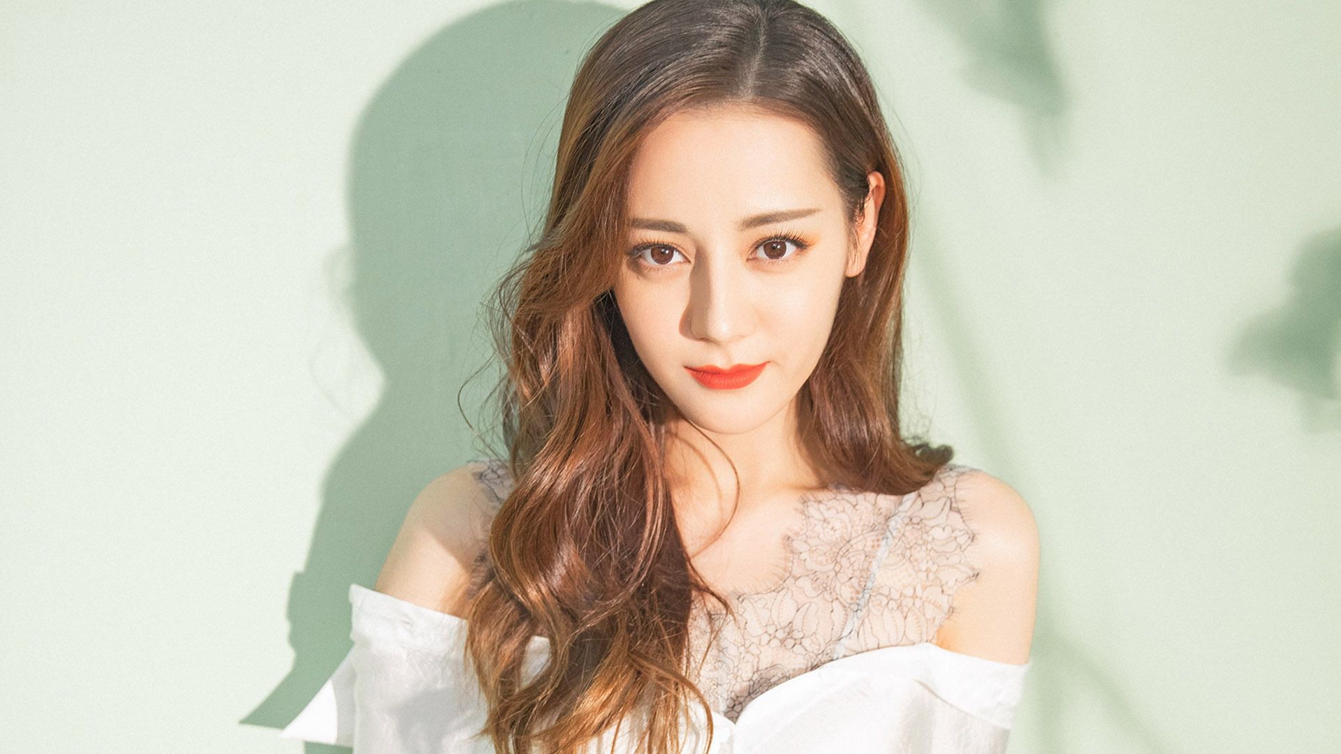 迷人的迪丽热巴你喜欢吗 迷人的迪丽热巴你喜欢吗