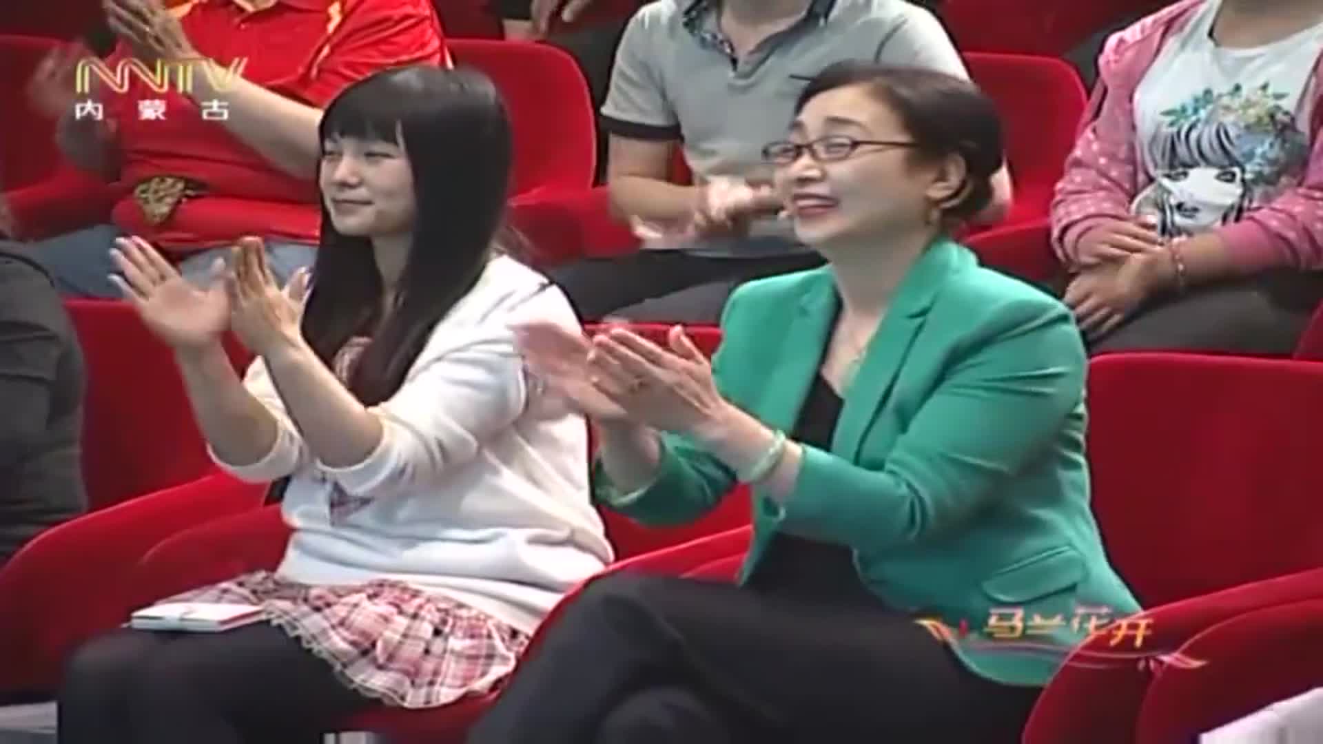 62岁牟炫甫老婆亮相,妻子家境非常优越,长相气质完胜初恋李玲玉