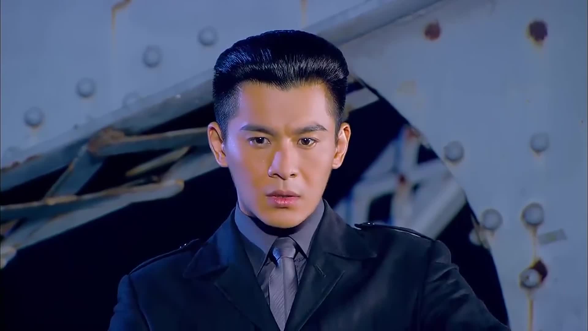 烽火佳人:大头觉得绍峰背着霆琛干坏事,好心提醒霆琛却被否认