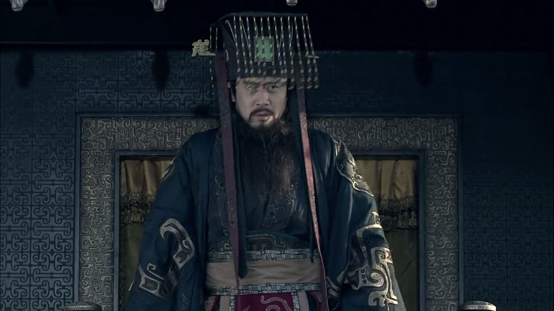 刘邦的权谋和朝堂之术是极强的可以说是他自己开创的那嬴政呢