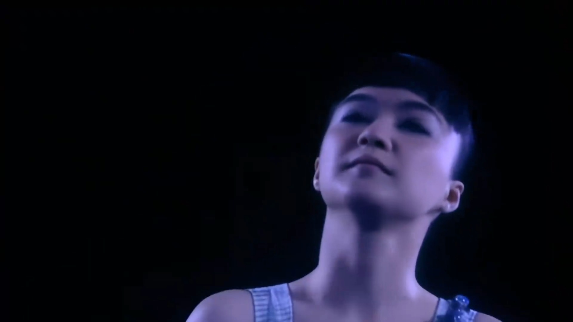 陈慧娴2003年雪映美白演唱会《与泪抱拥》4K