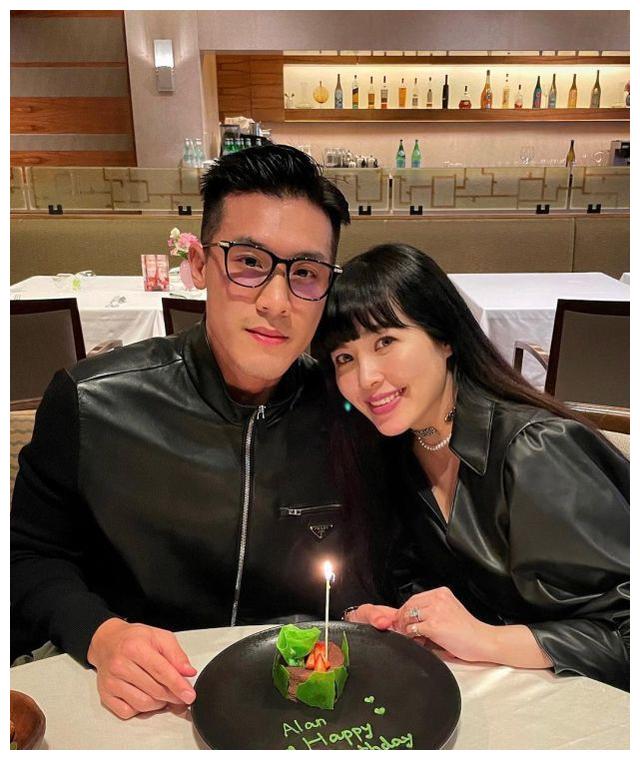 名媛廖晓乔为小十岁老公庆生,甜蜜依偎秀恩爱,怀孕6月状态超好