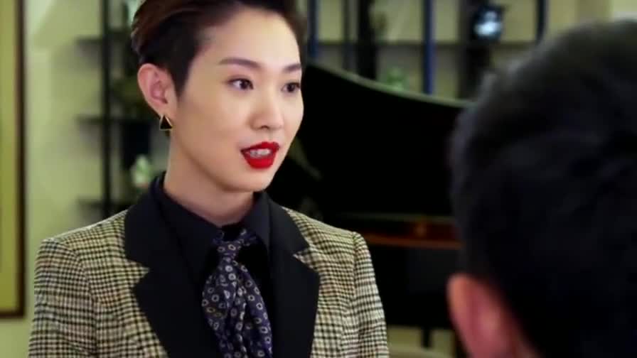 晨霜为初夏孟响买别墅,不料初夏竟怕自己住的不习惯,扎心啦